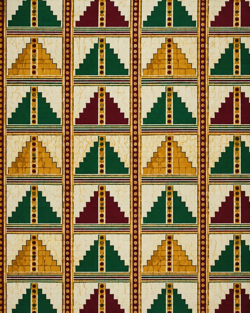 Step Border fabric — Pattern
